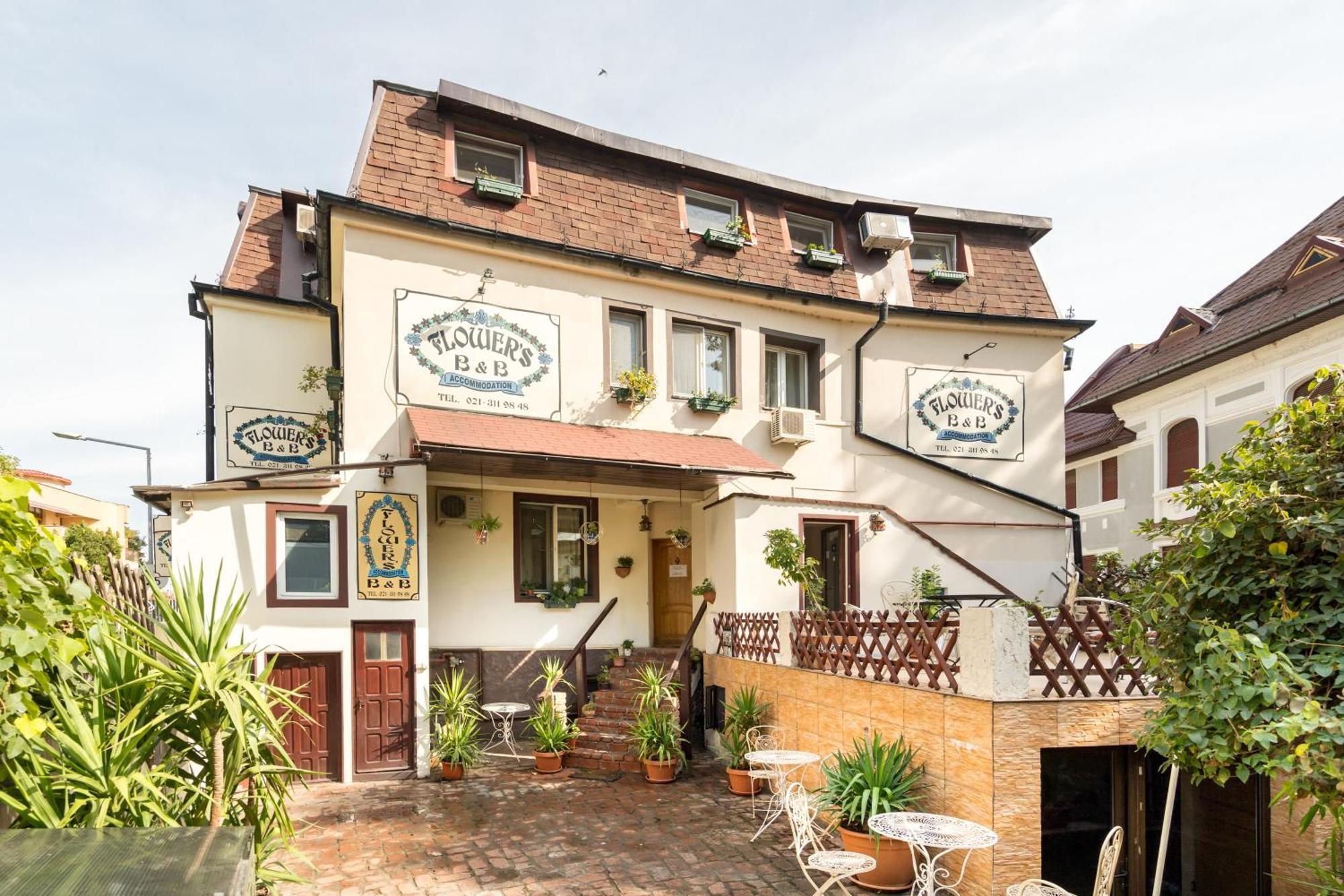 Flower'S Bucharest Exterior photo